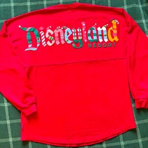 Disneyland holiday spirit jersey XL